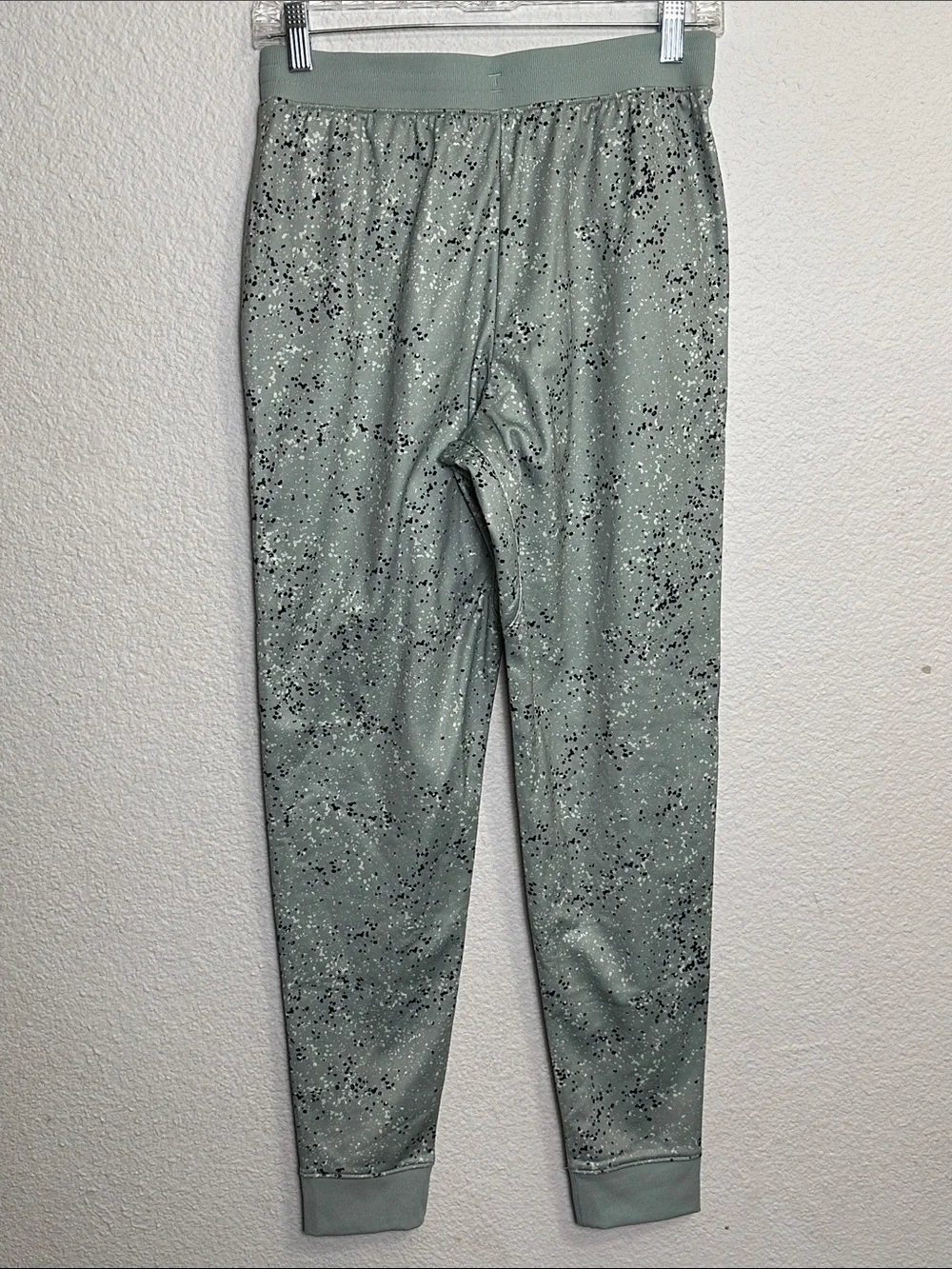 Under Armour Youth Boys Jogger Pants Loose Fit Size Large NWT Speckled Pennant